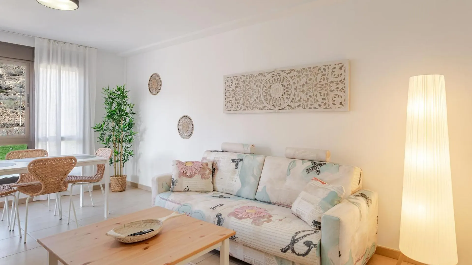 شقة El Mocan Deluxe House - Padel, Pool & Terrace أرونا إسبانيا