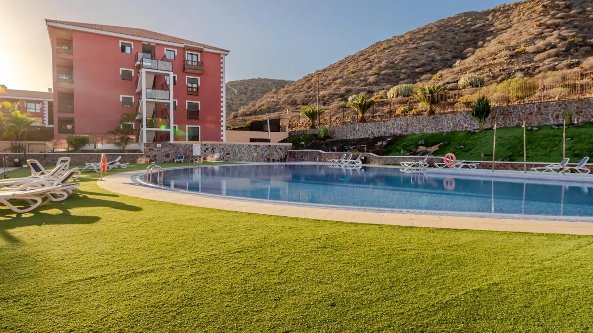 Apartman El Mocan Deluxe House - Padel, Pool & Terrace Arona
