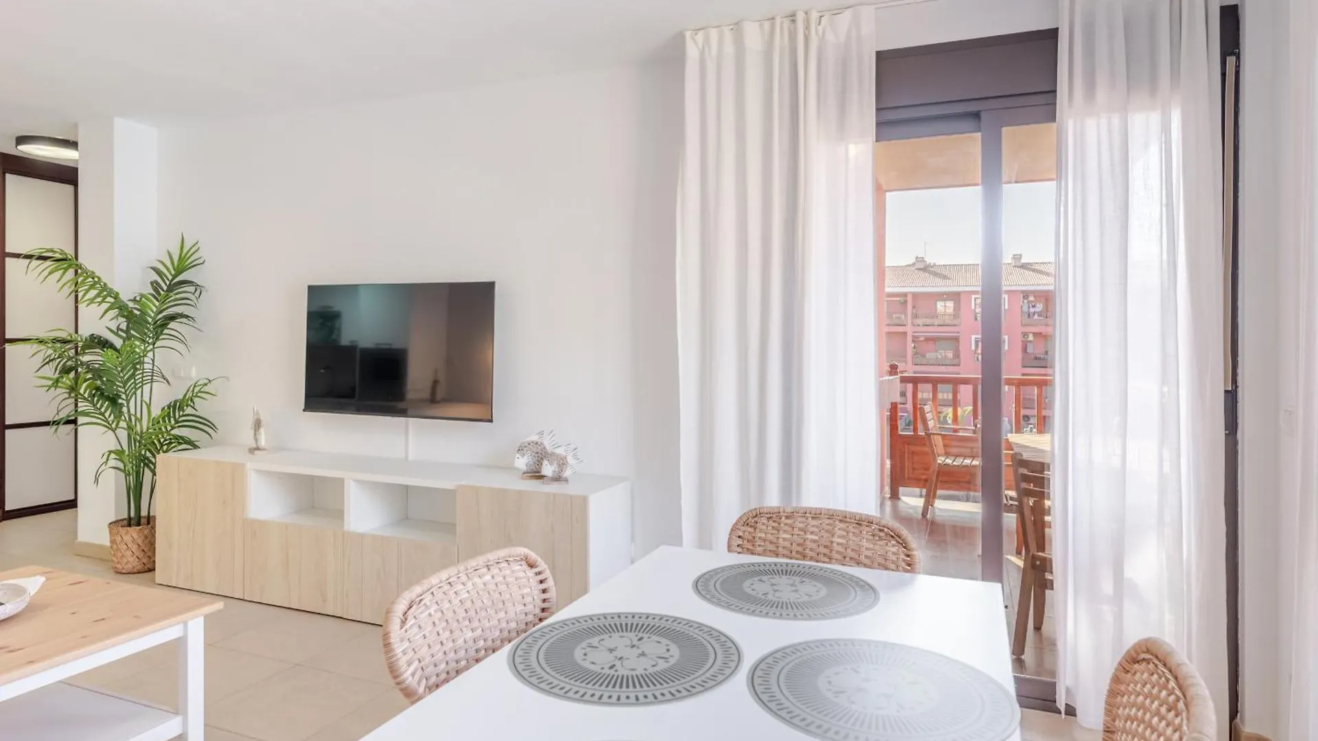 Apartman El Mocan Deluxe House - Padel, Pool & Terrace Arona Spanyolország